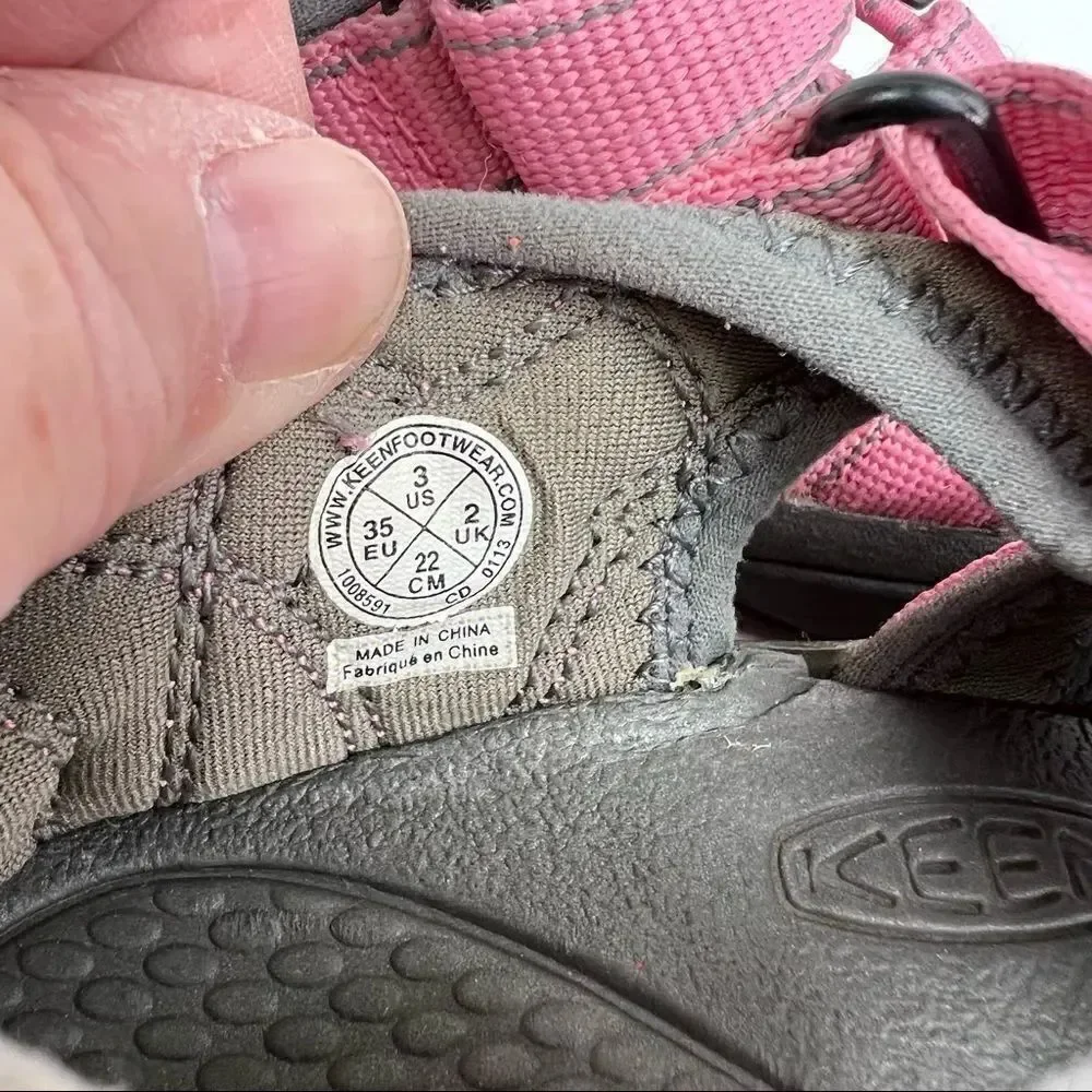 Keen Pink Water Shoes Size 3